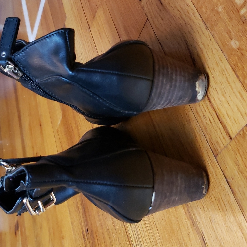 Used Dr. Scholls Booties - Picture 4 of 12